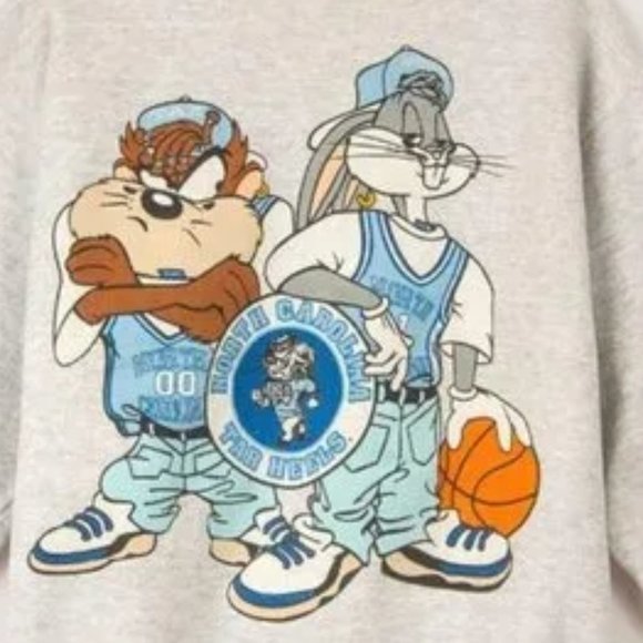 Vintage NCAA North Carolina Tar Heels Looney Tunes Shirt, University Of North Ca - Picture 2 of 2